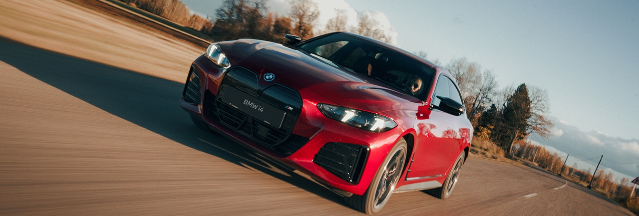 BMW i4 - JAUDA BEZ KOMPROMISIEM.