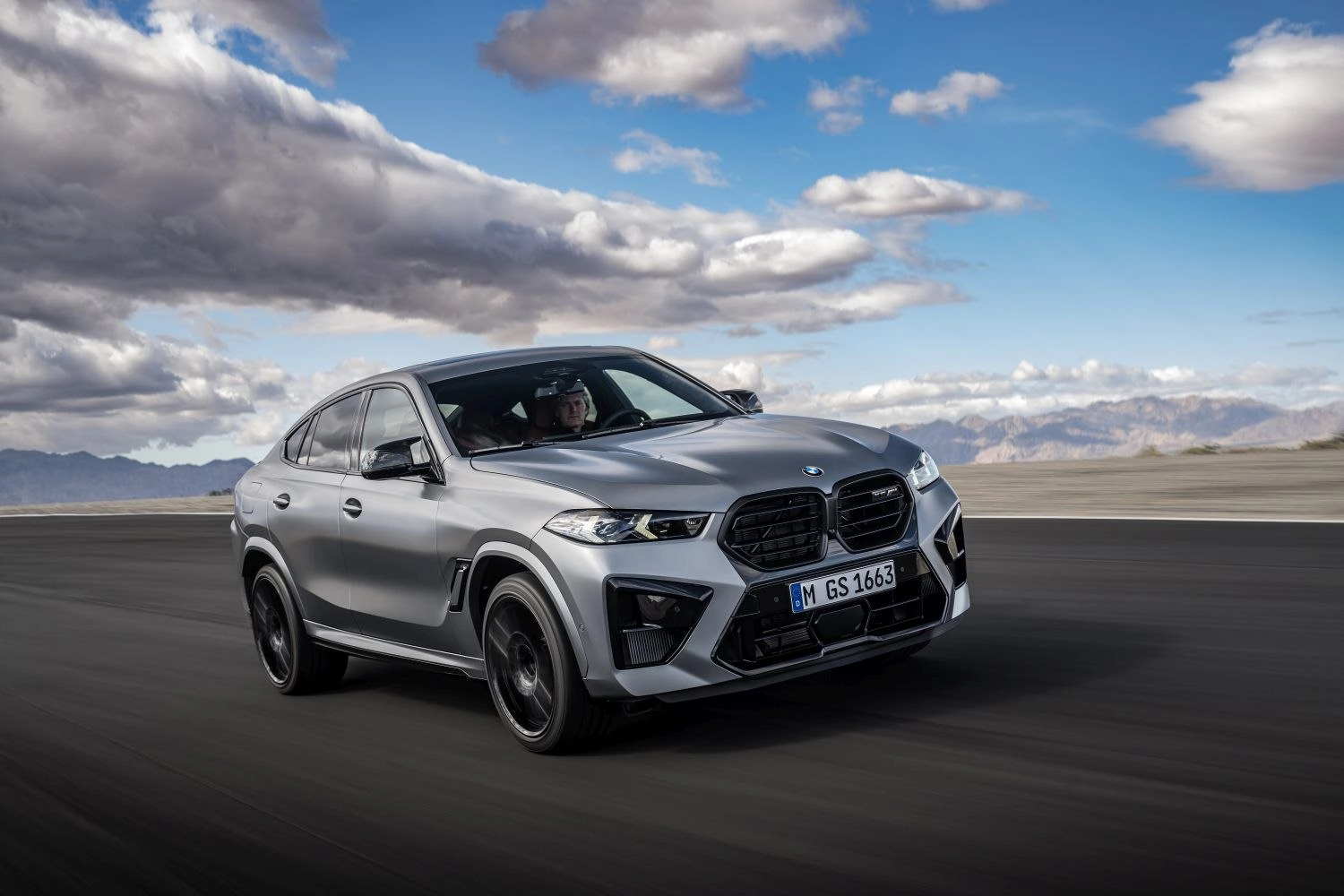 Maksimāla braukšanas dinamika ar ekskluzīvu dizainu  — jaunie BMW X5 M un BMW X6 M Competition