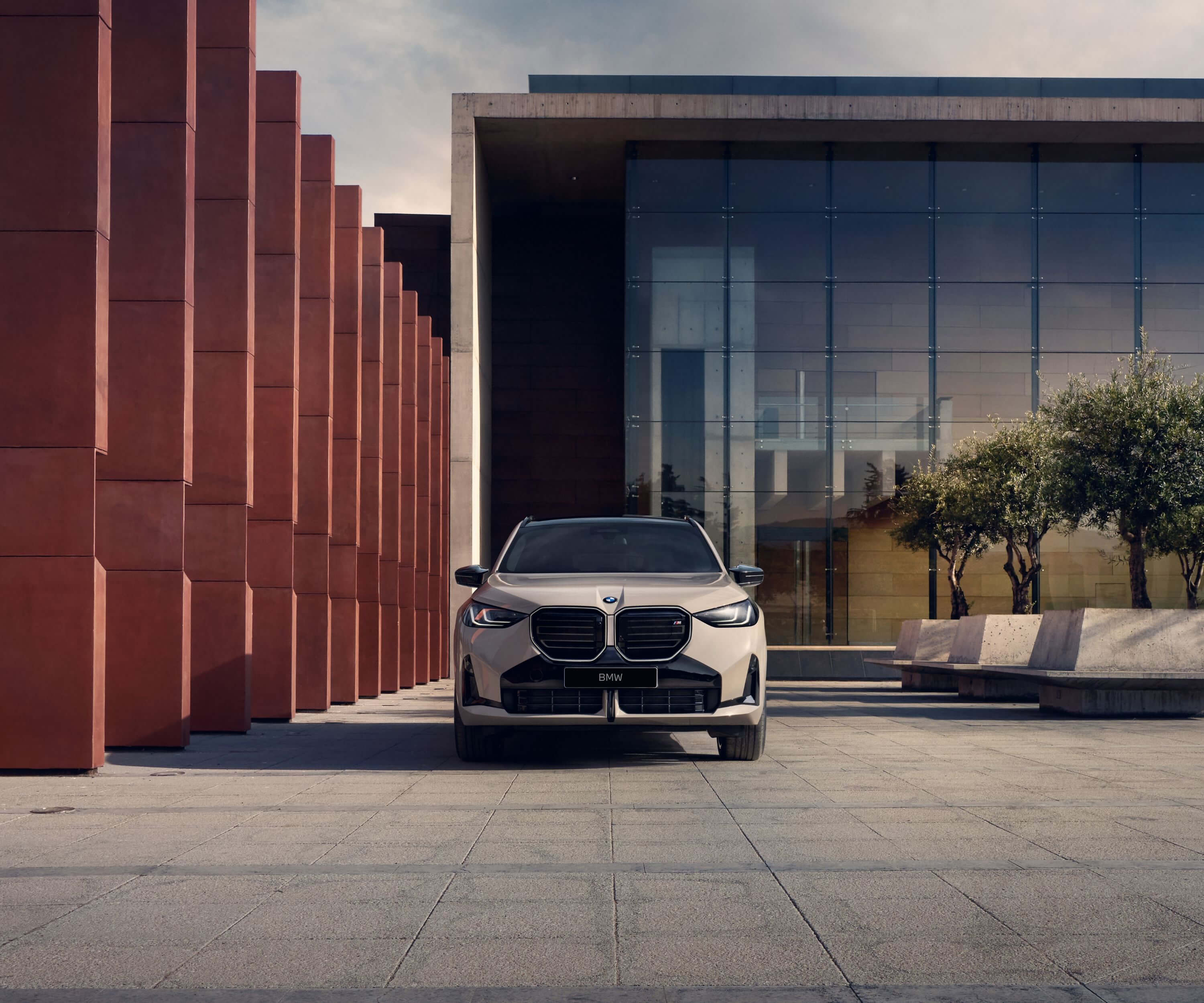 BMW i4 - IESPĒJAMS SKAISTĀKAIS ELEKTROAUTO.